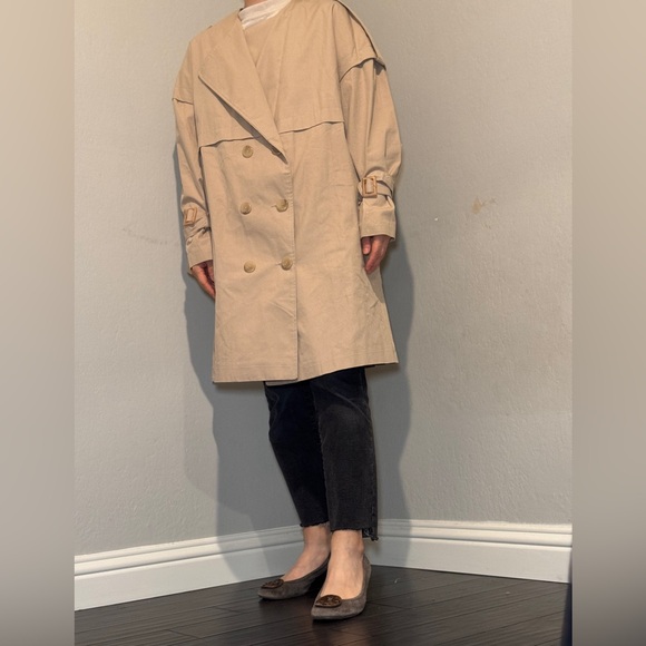 OVERSIZED TRENCH COAT - Picture 3 of 9